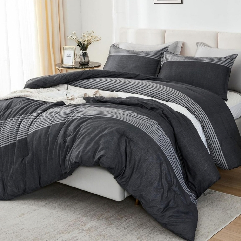 Elegant Gray Bedding Set